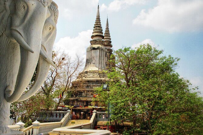 ( Free eSim) Oudong Mountain Full Day Tour - From Phnom Penh - Oudong Mountain in context: royal past and Buddhist meaning