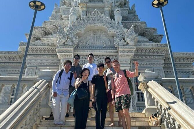 ( Free eSim) Oudong Mountain Full Day Tour - From Phnom Penh - Getting there from Phnom Penh: shared comfort with a practical pace