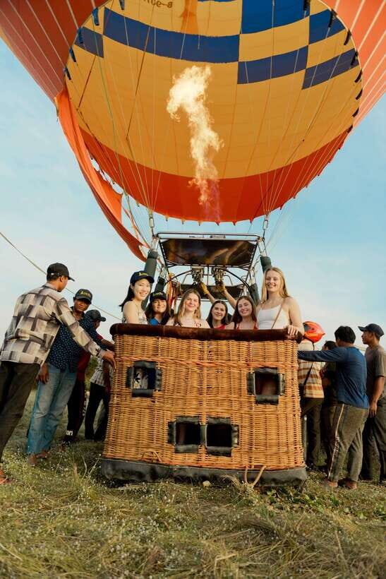 From Krong Siem Reap: Angkor Hot Air Balloon Ride w/ Pickup - Sunrise and sunset flights: why timing matters in Siem Reap