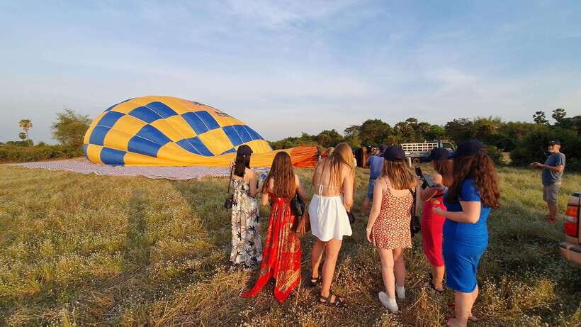 From Krong Siem Reap: Angkor Hot Air Balloon Ride w/ Pickup - Who should book this balloon ride from Krong Siem Reap