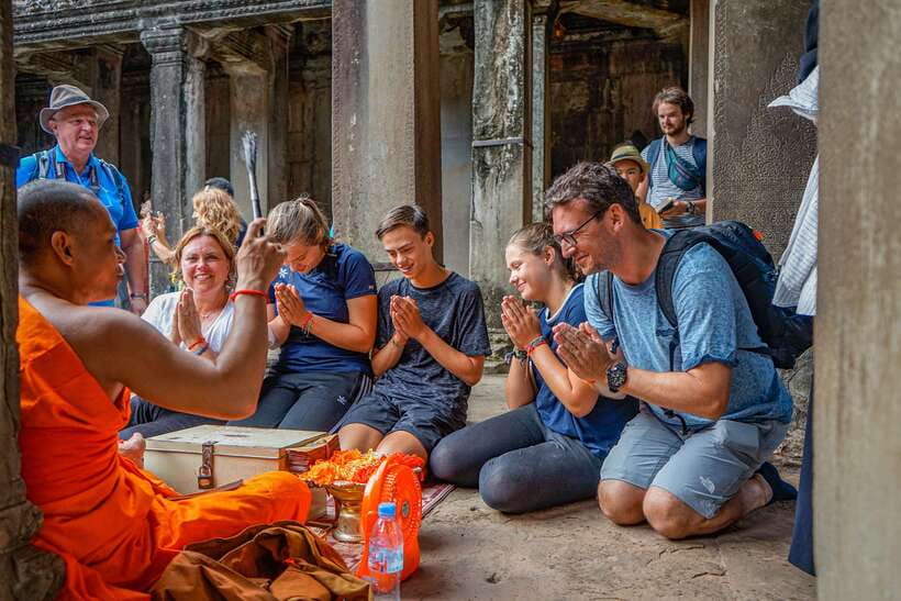From Siem Reap: Angkor Wat Full-Day Private Tour & Sunrise - Angkor Wat: more than the main viewpoint