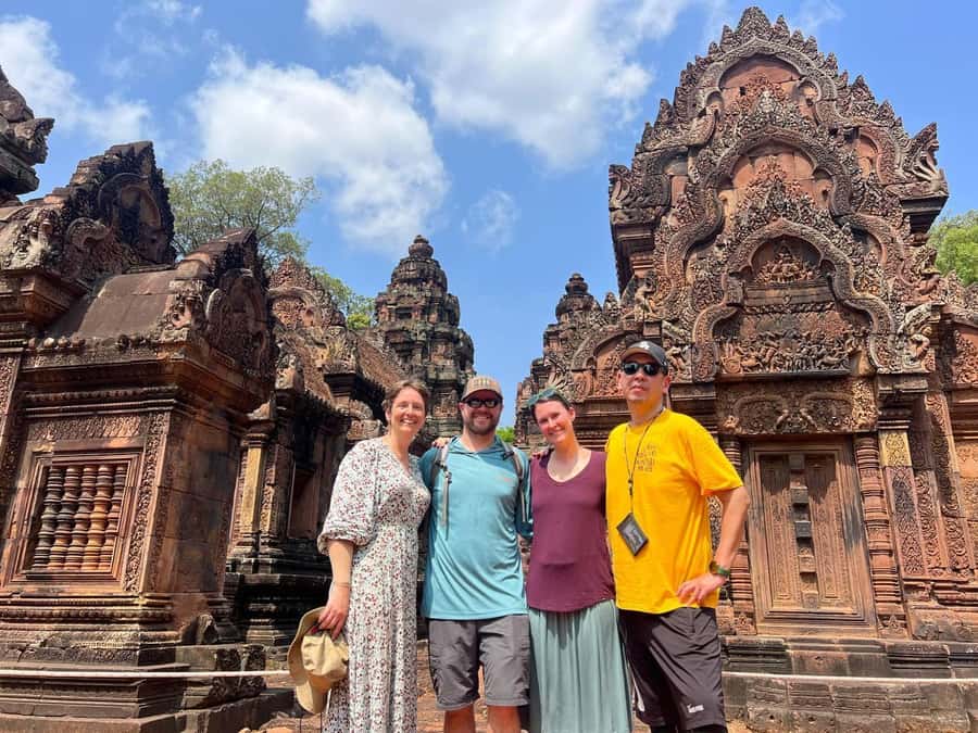 From Siem Reap: Banteay Srei Temple & Grand 5 Temple Tour - Pre Rup and Banteay Srei: why the Citadel of Women is the star