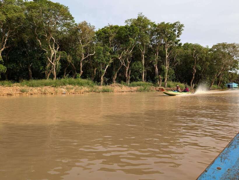 From Siem Reap: Floating Village Tour by Boat - What to bring, and what to skip