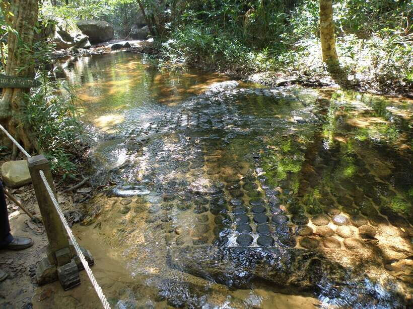 From Siem Reap: Small-Group Phnom Kulen Waterfall Day Tour - Phnom Kulen Plateau: Temples, Waterways, and Angkor Plain Views
