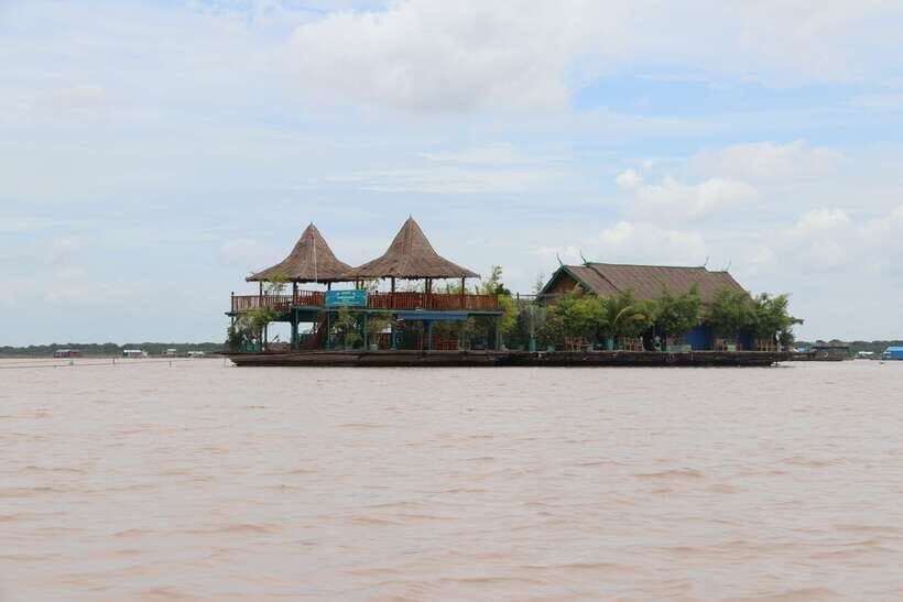 From Siem Reap: Tonle Sap Floating Villages Tour - Where Tonle Sap changes the pace of your day