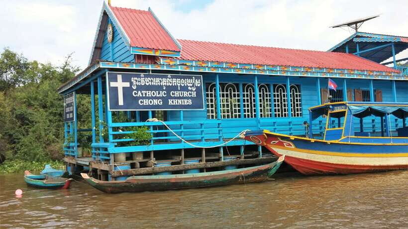 From Siem Reap: Tonle Sap Floating Villages Tour - Lotus flowers and the calm stop that teaches you how to look