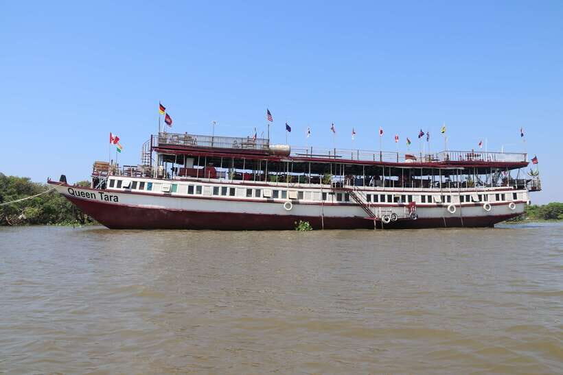 From Siem Reap: Tonle Sap Floating Villages Tour - Bird sanctuary time: spotting painted storks and pelicans