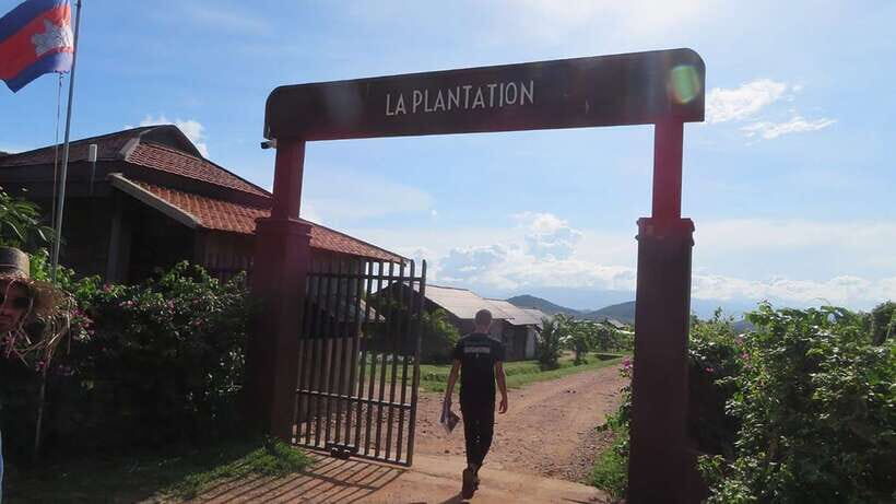 FULL DAY - Countryside Tuk-Tuk Pepper Tour + Kep - Phnom Chhngok Cave: A Fast Stop With a Real Payoff