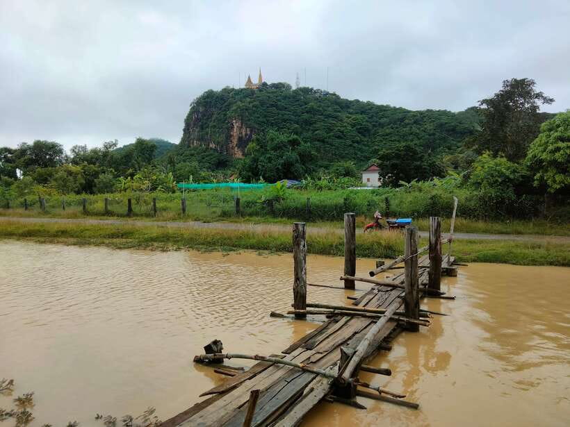 Full-day: Original bamboo train, Wat Banan, Phnom Sampov - Key things I’d plan around