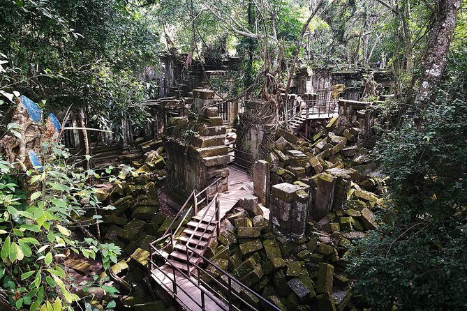 Full-Day Preah Vihear, Koh Ker and Beng Mealea Private Tour - Beng Mealea’s lotus-pond ruins and why you need the Angkor Wat pass