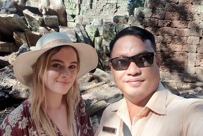 Full-Day private Tour with Sun Rise in Lost City & Angkor Wat from Siem Reap - A royal-palace sequence: Phimeanakas and the Leper King Terrace