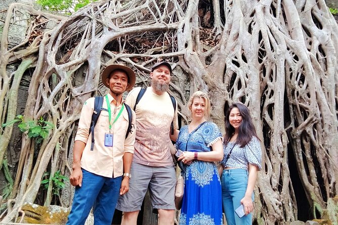 Full Day Small Group Tour Guide with Sun rise - Angkor Thom South Gate and the add-on Banteay Kdei stop