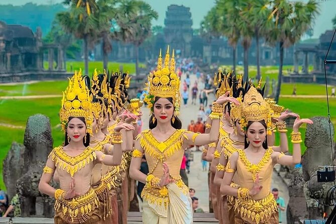 Full-Day Temples of Angkor Small Group Tour - Terrace Stops: The Leper King and Elephants Along the Way