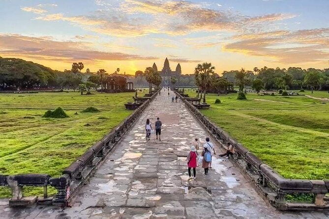 Full Day Tour Angkor Wat Sunrise and Siem Reap Temples - Key points to know before you go