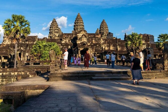 Full Day Tour Angkor Wat Sunrise and Siem Reap Temples - Sunrise at Angkor Wat: timing, tickets, and what to watch for