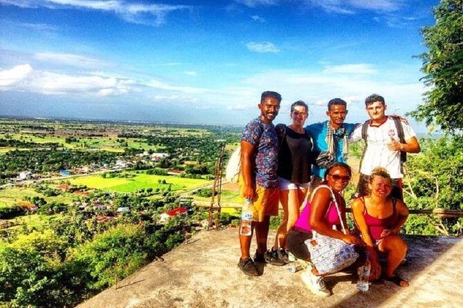 Full Day-Tour: Handicraft, Bamboo train, Killing cave. Bat cave - Kampong Pil Pagoda and Sangke River Suspension Bridges: Village Life in Motion