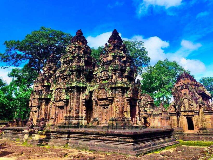 Full-Day Tour to Banteay Srey, Beng Melea & Kulen Mountain - Banteay Srei and its pink sandstone carving artistry