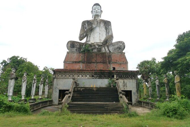 Full/Half Day Tuk TuK: Handicrafts Bambootrain Killing&Bat Caves - Phnom Sampeau and Killing Cave: rat barbecue and real Khmer Rouge history