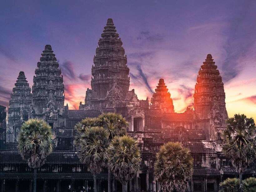 Grand Circle With Sunrise Private Tuk-Tuk - Angkor sunrise by private tuk-tuk: what makes this format work