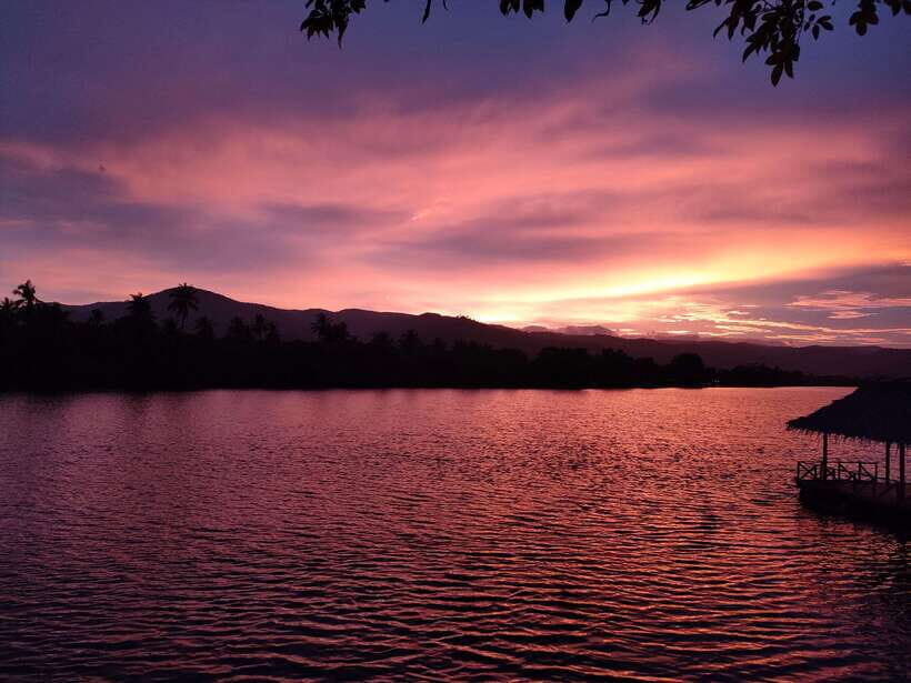 Green Cathedral Kayaking Journey & Reflection River View - When to Go: Sunset Timing at 3:30pm and How the Light Works