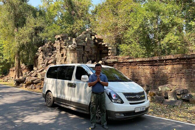 Ground Transfer/ Minivan/ Phnom Penh to Siem Reap - Drivers Who Make the Ride Easier: Mr Handsome and Mr Pinut