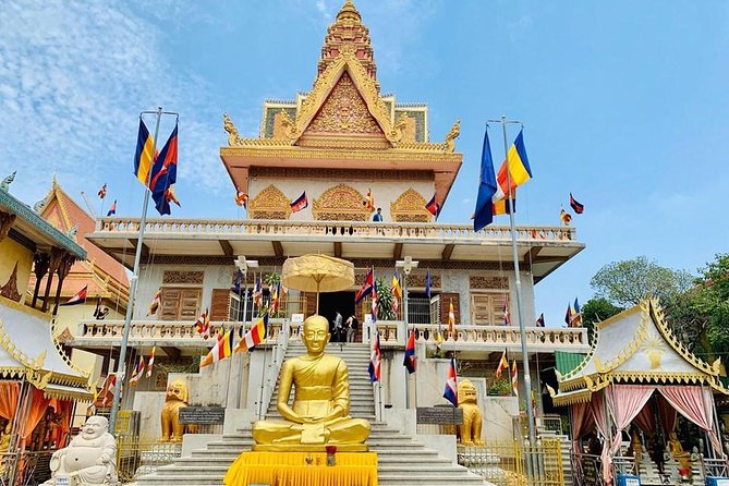 Half-Day Phnom Penh City Tours - Central Market time: dome architecture and a lunch-friendly rhythm
