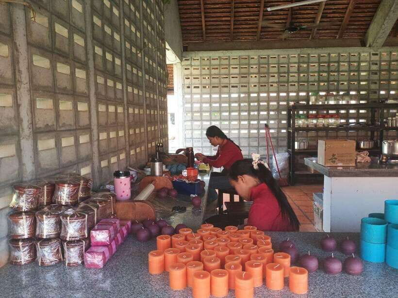 Half-Day: Silk Farm, Senteur Angkor, and Satcha Workshop - Artisan d’Angkor: where local handicrafts are made and finished for sale