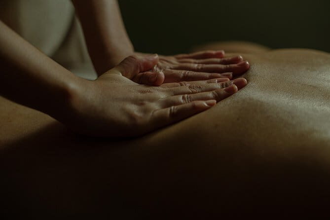 Head, Back and Shoulder Massage in Phnom Penh - Bodia Spa Riverside: where to find your Phnom Penh massage