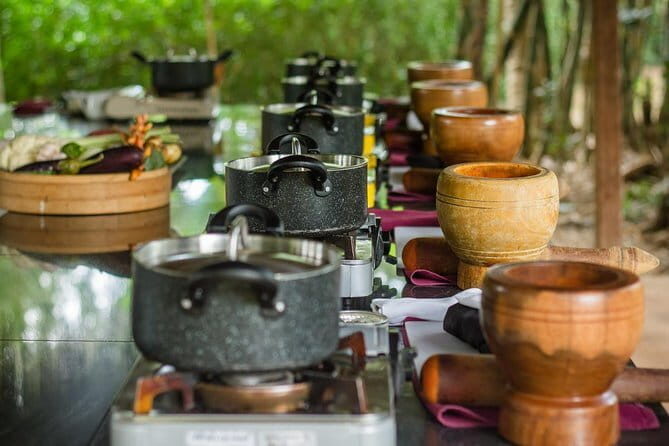 Head, Back and Shoulder Massage in Phnom Penh - Planning your day around this 1.5-hour Phnom Penh break