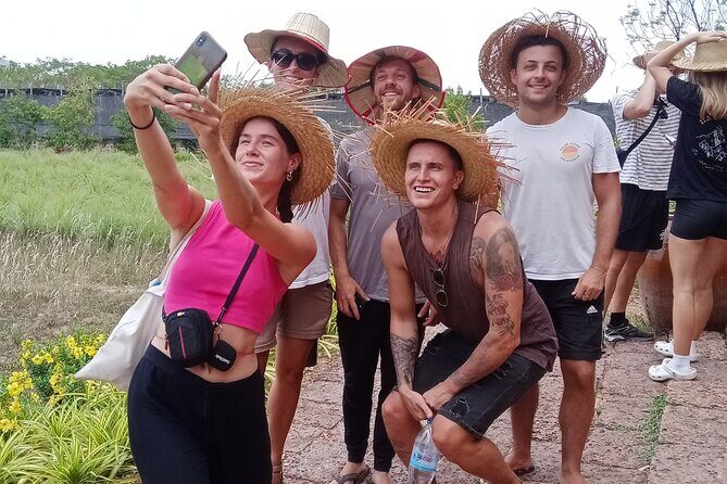 KAMPOT- Pepper farm ..salt fields.Kep/Crab market & more........ - Your tuktuk + guide: what makes this tour feel easy