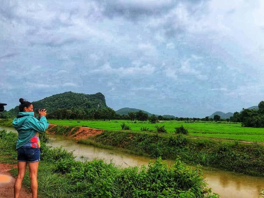 Kampot: Pepper Farm Tours, Salt, Lake & Phnom Chhngok Temple - Brateak Krola Secret Lake: a peaceful water-dam story break