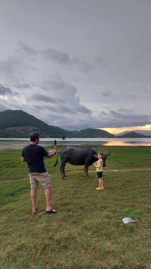 Kampot's Countryside & Kayak Tour, Pepper Farm include Lunch - Cave Exploration with Bats and a 6th-Century Hindu Temple