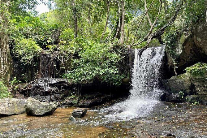 Kbal Spean Lingar River, Banteay Srei Temple & Pre Rup Tour - Pre Rup: Brick Pyramid and Big Shape Energy