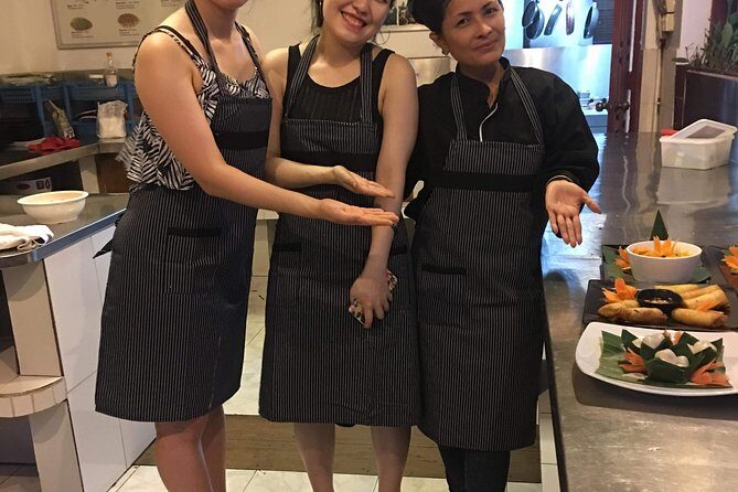 Khmer Gourmet Cooking Class - Timing and logistics: getting picked up and avoiding stress