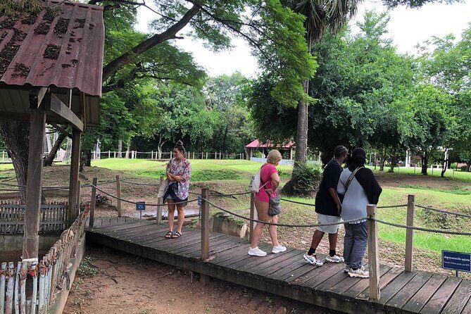 Killing field and Toul Sleng genocide museum Tour - Should you book this Phnom Penh Killing Fields and Tuol Sleng tour?
