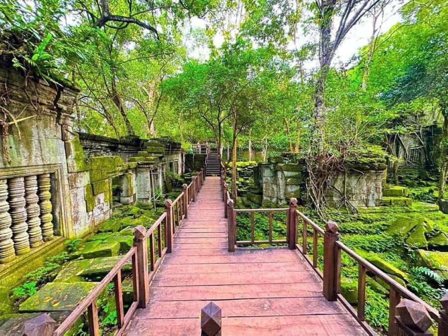Koh Ker & Beng Mealea Temple Guided Tour - Koh Ker and Beng Mealea: Khmer history with breathing room