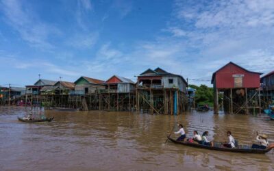 Kompong Pluk Tour - First Stop on Land: Pagoda or Local Market Before the Boats