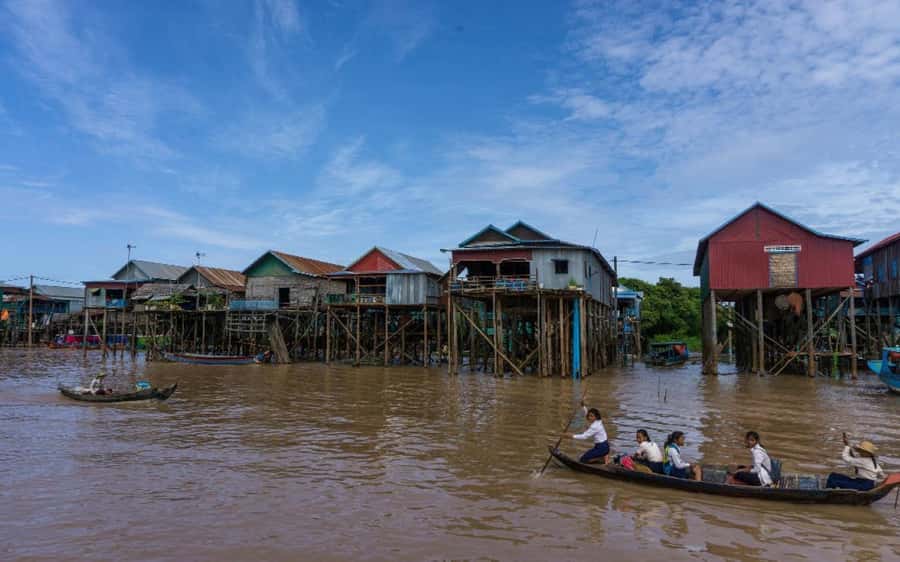 Kompong Pluk Tour - First Stop on Land: Pagoda or Local Market Before the Boats