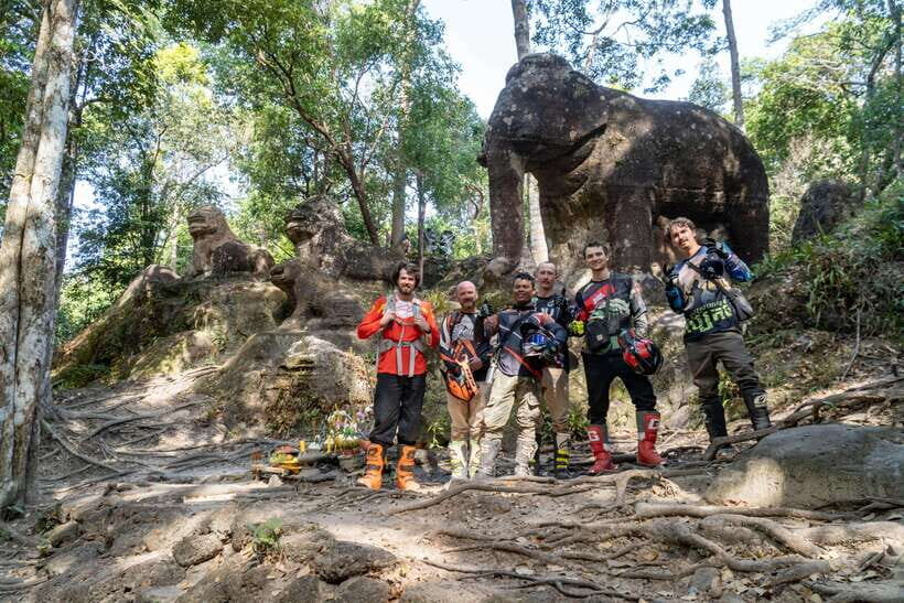 Krong Siem Reap: Kulen Mountain Trails Dirt Bike Adventure - Morning Starts: Getting From Siem Reap to Phnom Kulen
