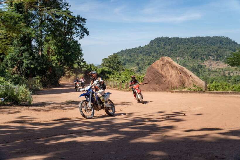 Krong Siem Reap: Kulen Mountain Trails Dirt Bike Adventure - Kulen Plateau Viewpoints: Scenery Pauses That Don’t Waste Your Day