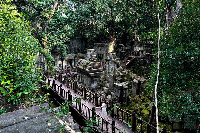 Kulen Mountain Beng Mealea and Banteay Srei Tour from Siem Reap - Beng Mealea: photographing jungle-growth ruins