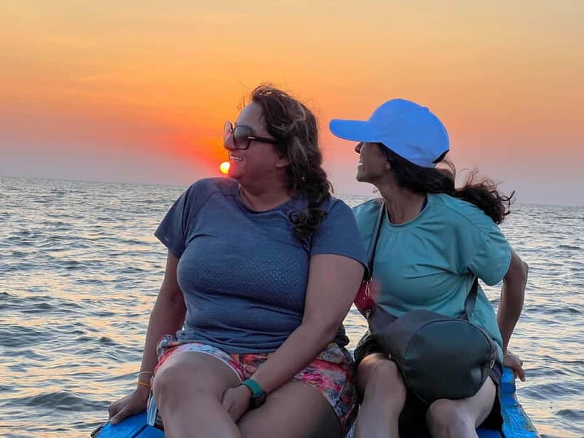 Kulen Mountain Tour with Kampong Phluk Floating Village - Sunset by boat on Tonlé Sap: the moment that sticks