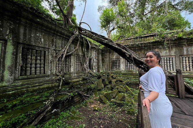 Kulen Mountain with Beng Mealea and Banteay Srei Full Day Tour - Kulen Mountain: viewpoints first, then the main sacred stops