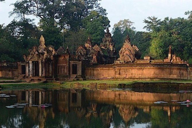 Kulen Waterfall and Banteay Srei Off Beaten Track - The private tour factor: small group time with Panha