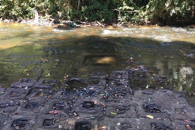 Kulen Waterfall and Banteay Srei Off Beaten Track - Kbal Spean: the River of a Thousand Lingas and the waterfall moment
