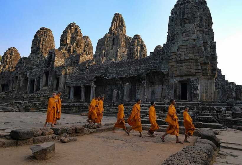 Luxury Private 2-Day Angkor Wat with English or German Guide - Tickets, food, and what you’ll need to plan (so you don’t get stuck)