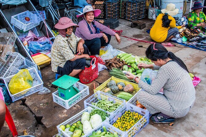 Morning Cooking Class and Market Tour in Siem Reap - The Market Walk: Picking Ingredients and Learning Khmer Flavors