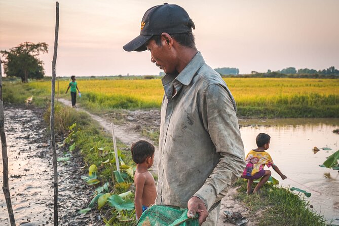 Old Siem Reap Sunset Food Tour by Tuk-tuk - Phnom Krom Rice Fields, Lotus Seeds, and Brother Vet’s Home