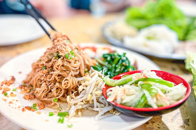 Old Siem Reap Sunset Food Tour by Tuk-tuk - Yi Nget BBQ Beef Sticks: When Street Food Becomes a Real Meal