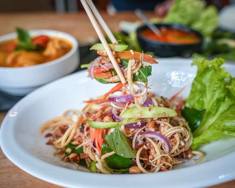 Old Siem Reap Sunset Food Tour by Tuk-Tuk - Small-group comfort and practical tips you should know